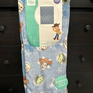 VIRAL Disney Toy Story Blue Plush Blanket